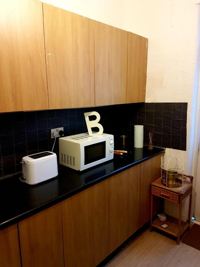 Budget House In Gants Hill Bed & Breakfast Ilford Luaran gambar